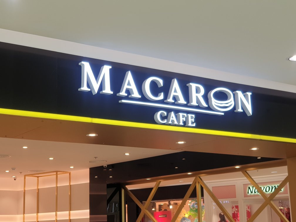 Macaron Cafe