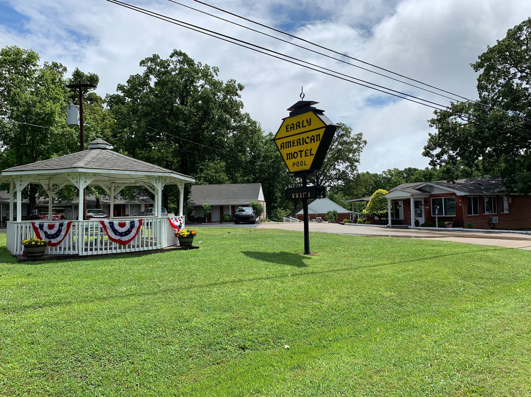 Early American Motel主图