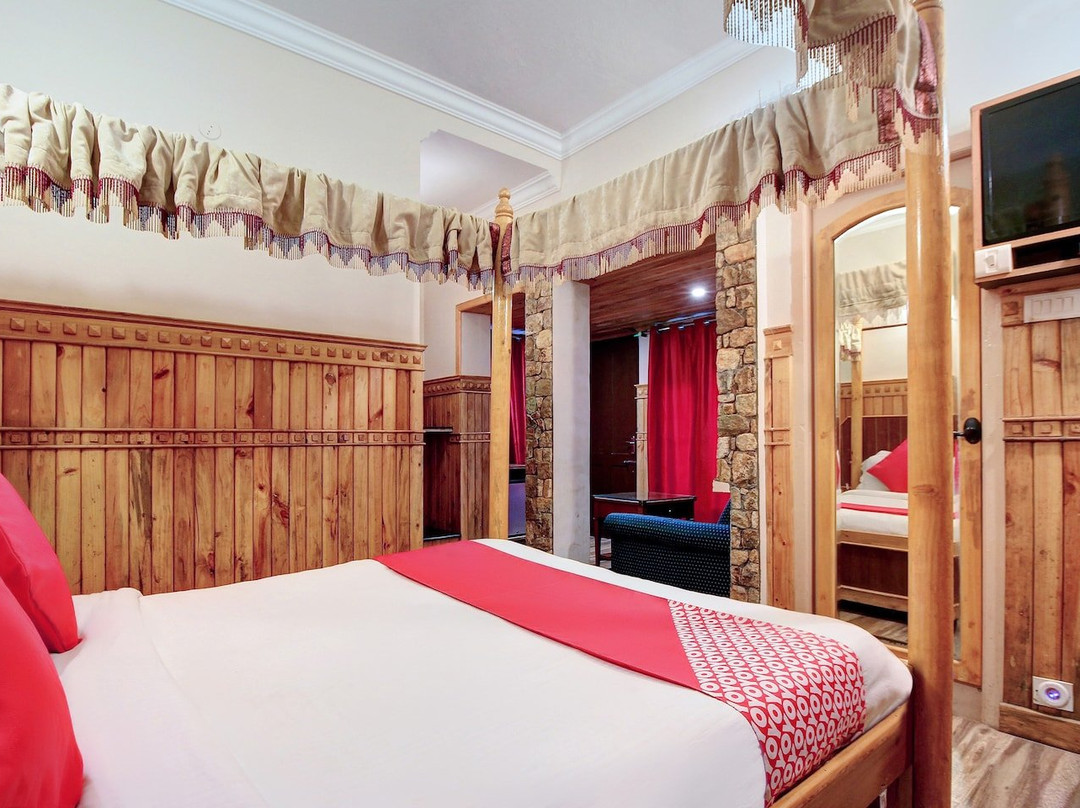 Pine Borough Inn