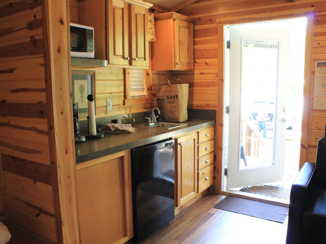 Robin Hood Village Resort主图