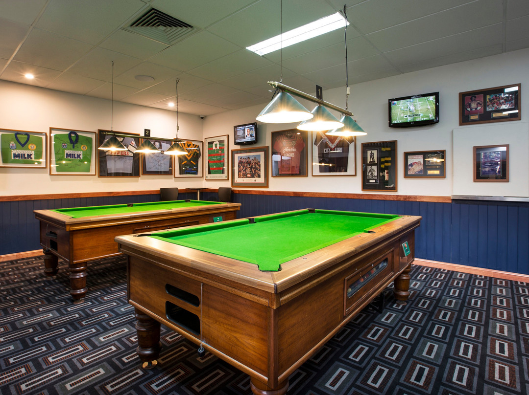 Nightcap at Blue Cattle Dog Hotel主图