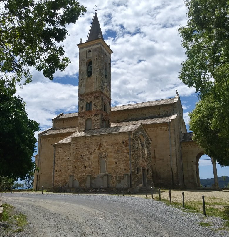 Santuario di Nostra Signora delle Grazie-Montegrazie必去景点