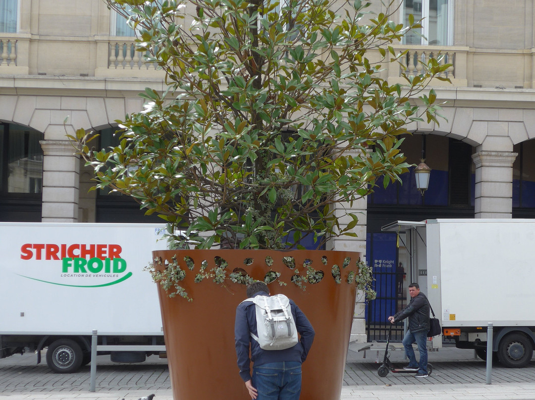 盖尔·圣拉扎演团-巴黎必去景点