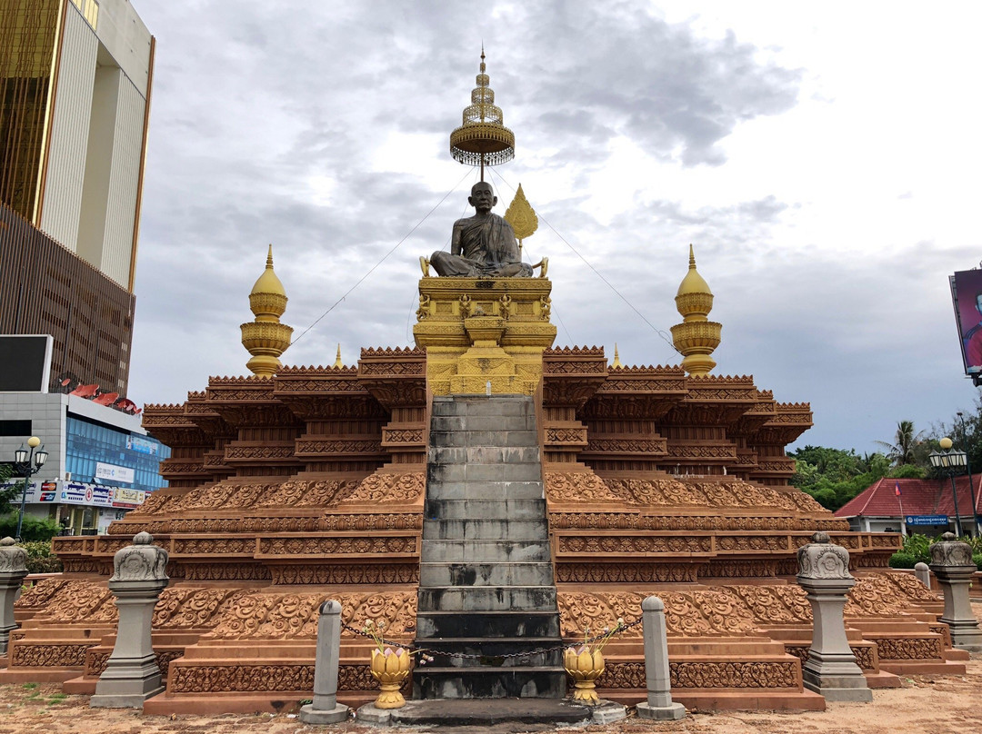 Samdech Chuon Nath Statue-金边必去景点