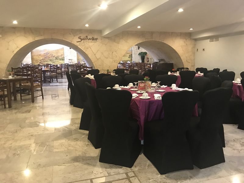 卡斯特拉诺-餐饮