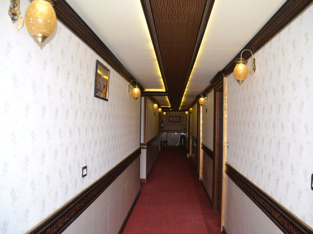 The Surya Hotel主图