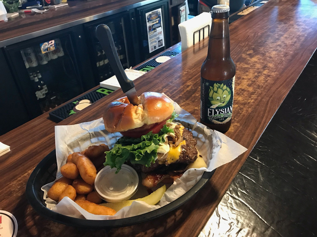 Iron Ridge餐馆和美食-On the Rocks Bar and Grill