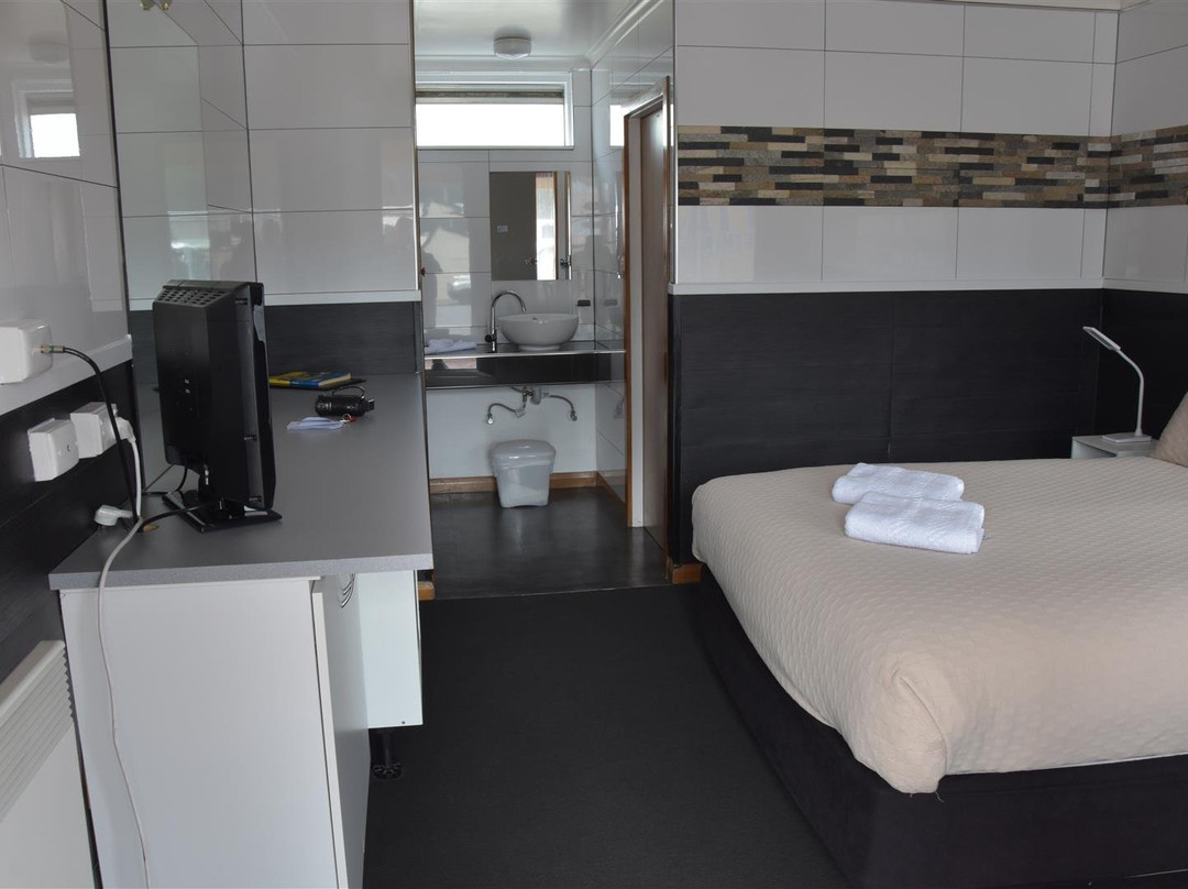 皇后镇汽车旅馆主图