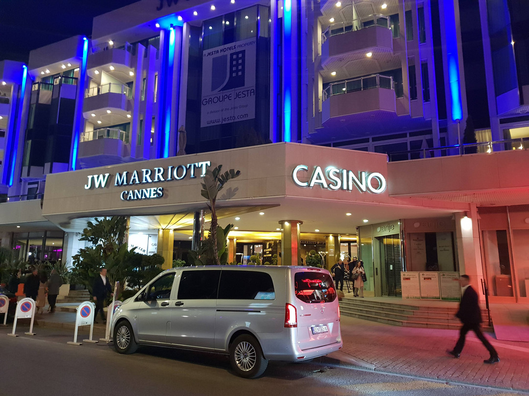 Jam Transfer-里昂必去景点