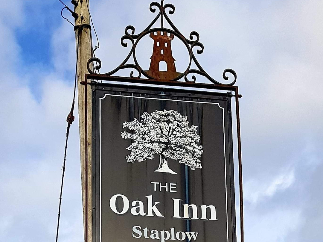 The Oak Inn Staplow主图