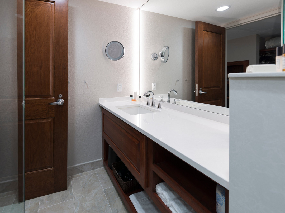 Dow Hotel & Conference Center主图