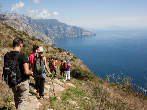 Trentaremi-那不勒斯必去景点
