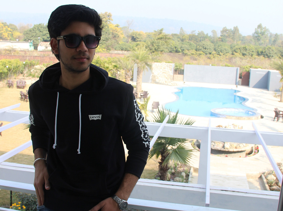 The Darien Resort主图