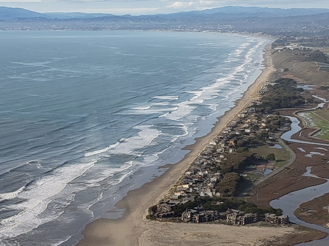 Specialized Helicopters-蒙特雷必去景点