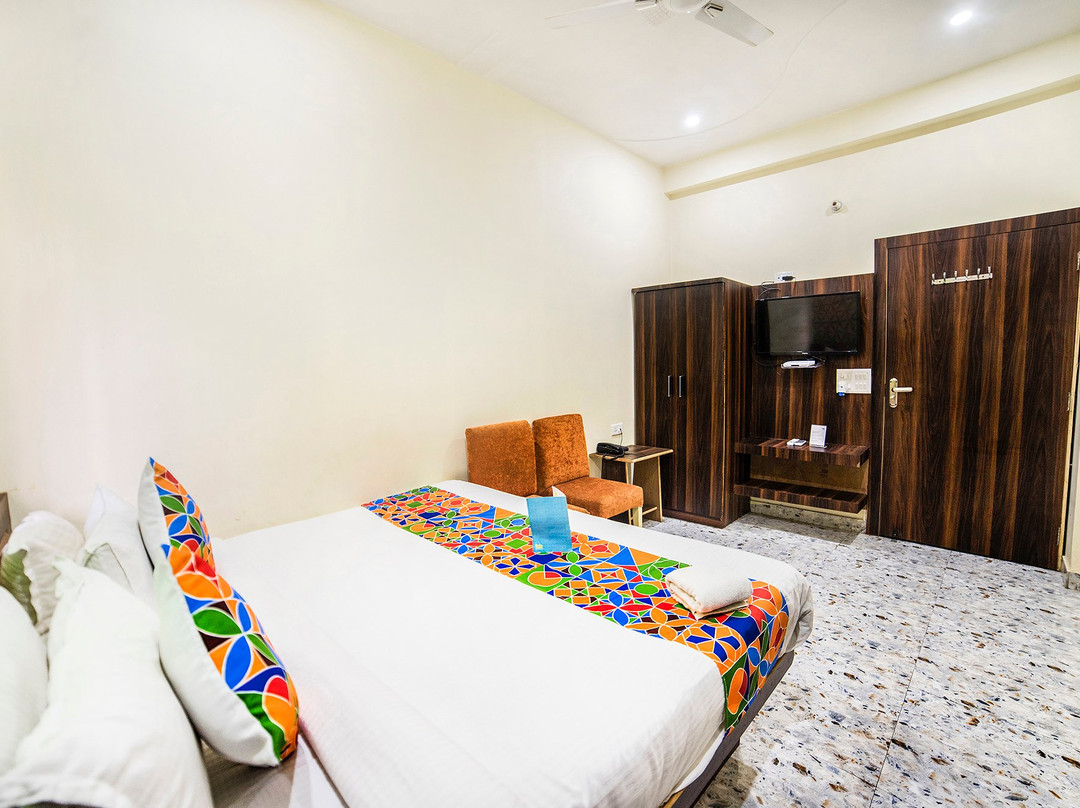 FabHotel Glorify Stay主图