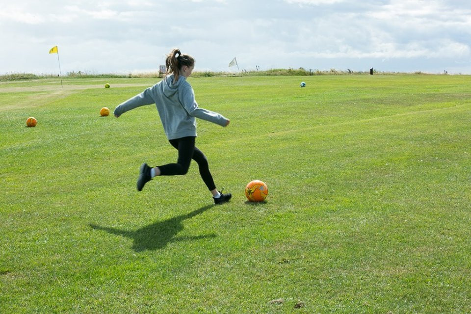 Whitley Bay Mini Golf & FootGolf-惠特利湾必去景点