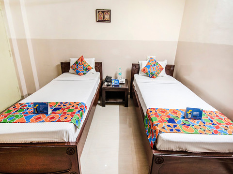 Fabhotel阿迪亚客人之家主图