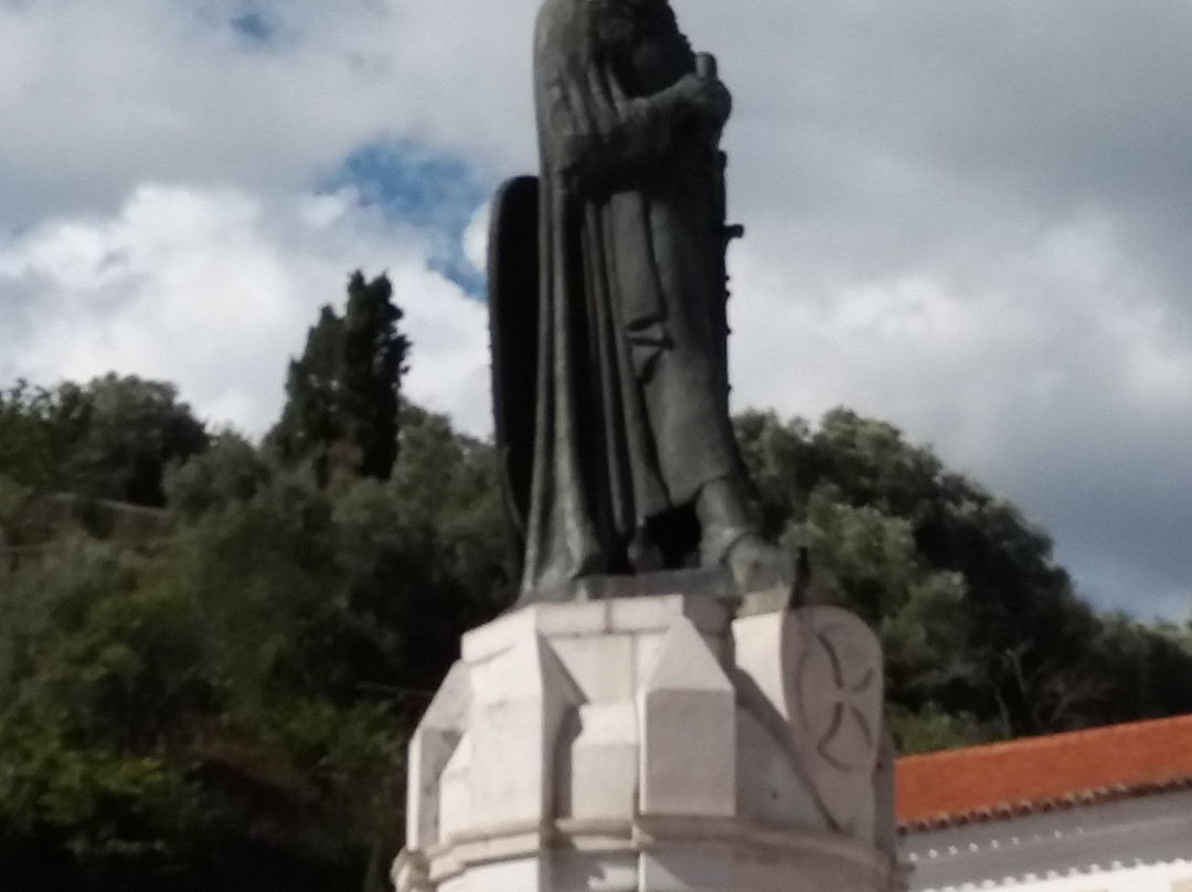 Estatua de D. Gualdim Pais-Tomar必去景点