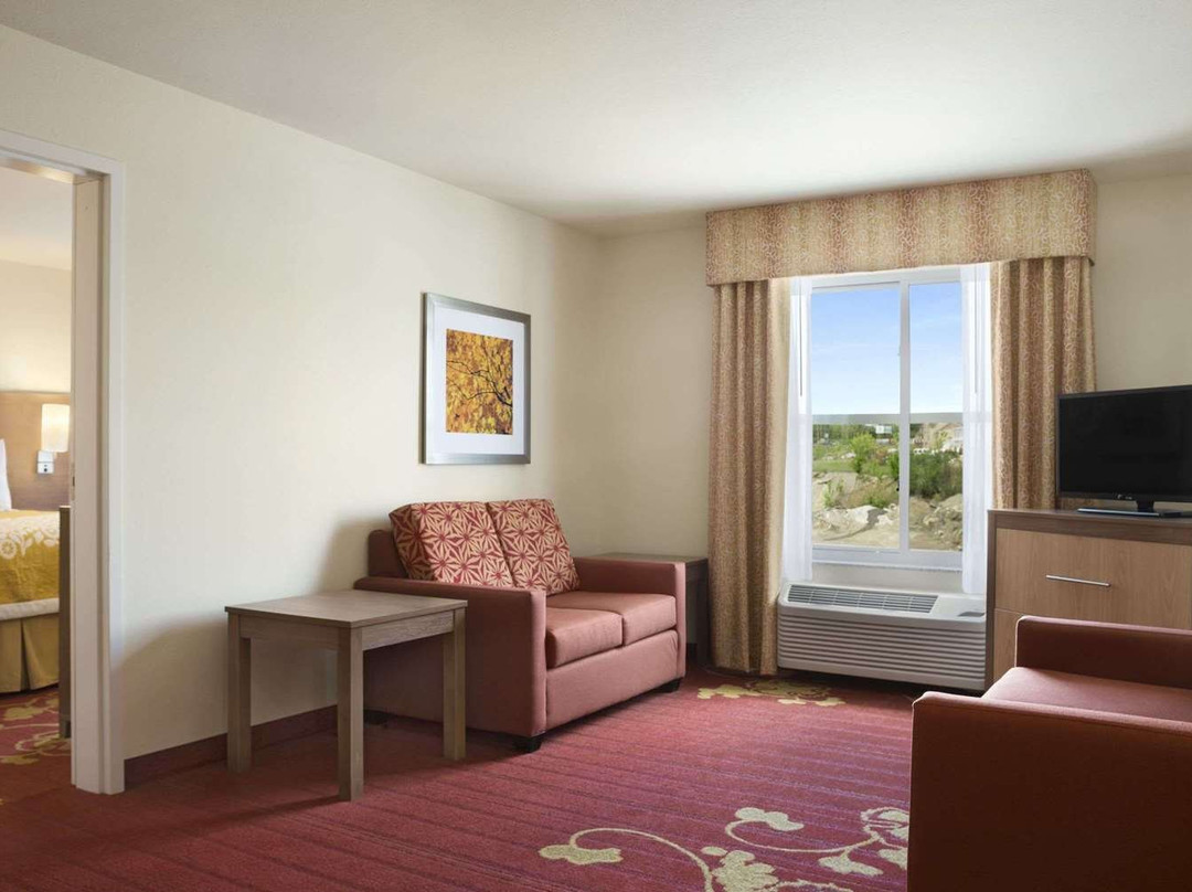 Days Inn & Suites by Wyndham Belmont主图