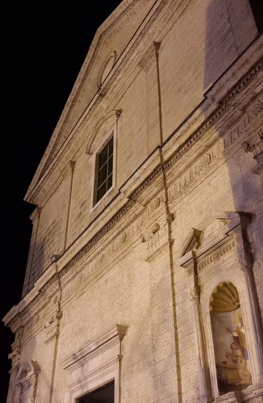 Chiesa Madre San Nicola di Bari-Adelfia必去景点