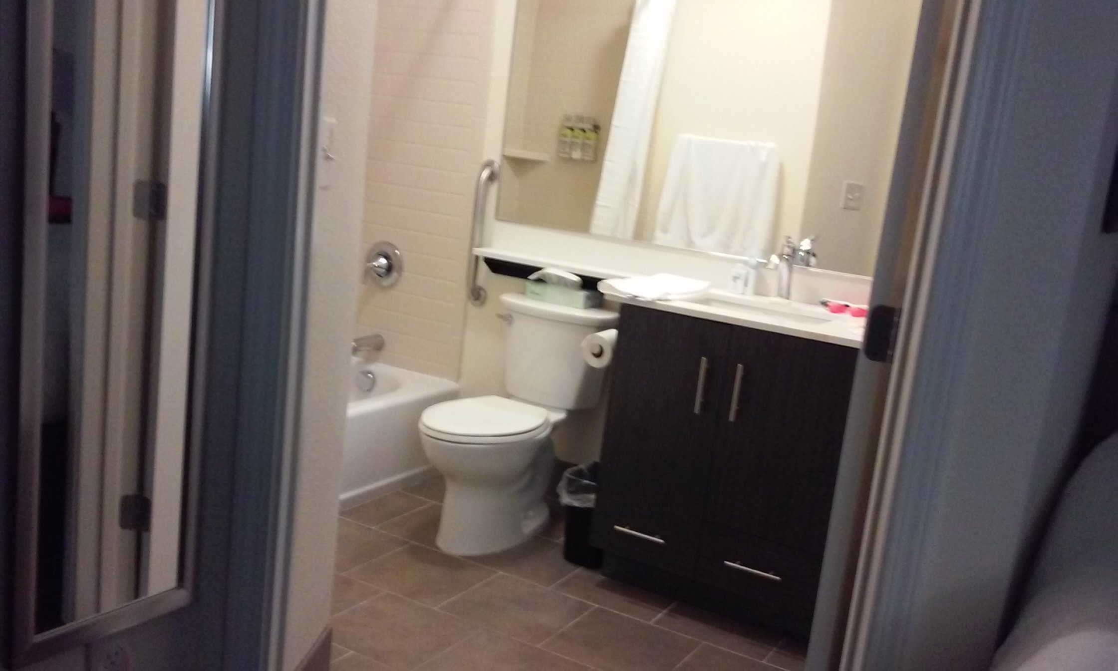 Candlewood Suites Goodlettsville, an IHG hotel-浴室