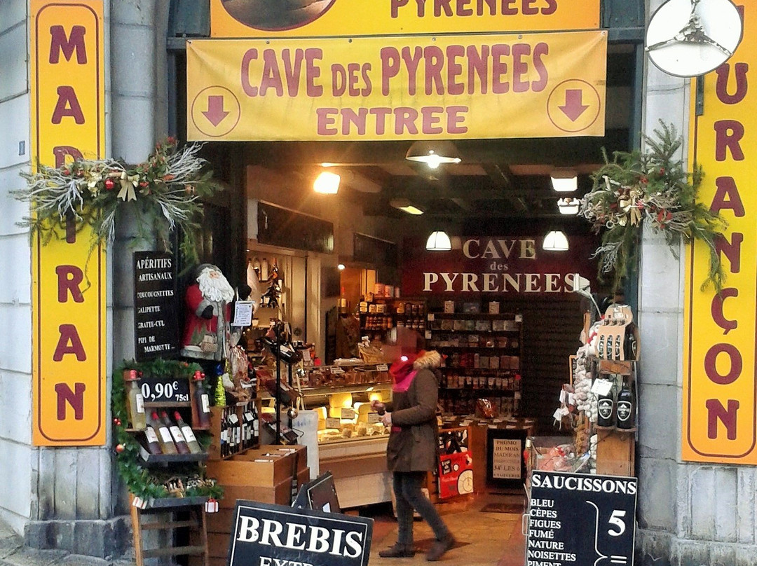 Sazos旅游景点-Cave des Pyrénées