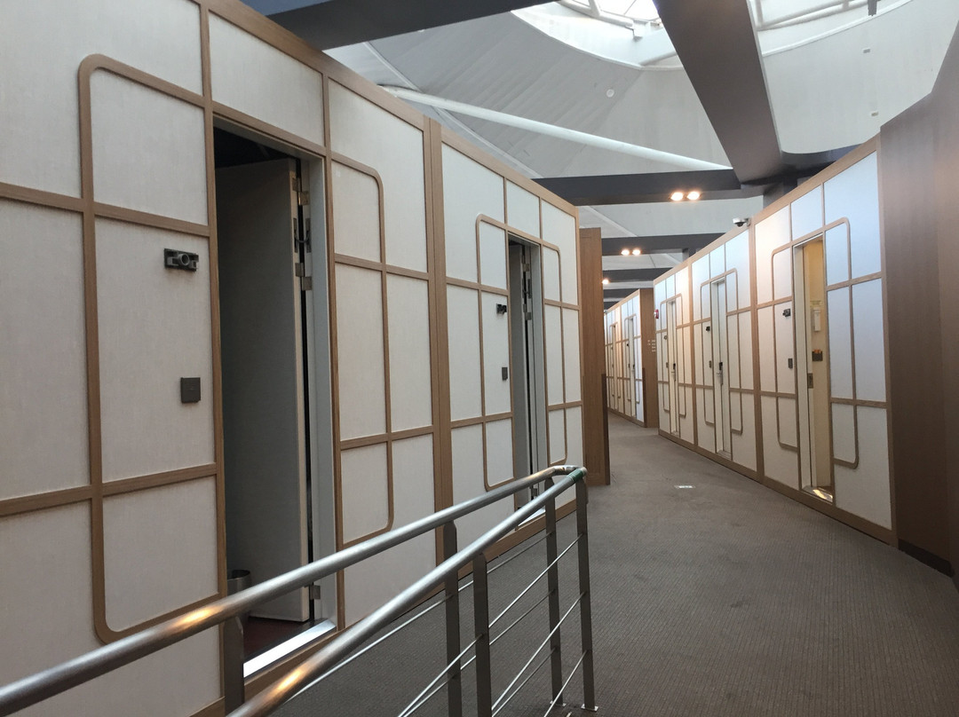 Darakhyu Capsule Hotel By Walkerhill Incheon Airport主图