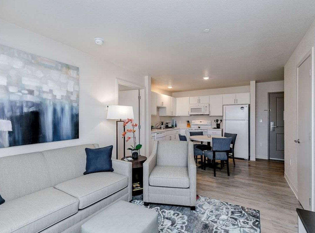 Pacific Gardens Inn主图