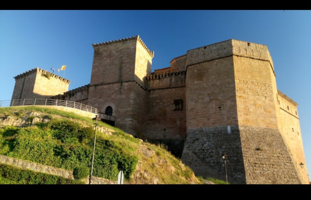 Castillo de Mora de Rubielos景点图片