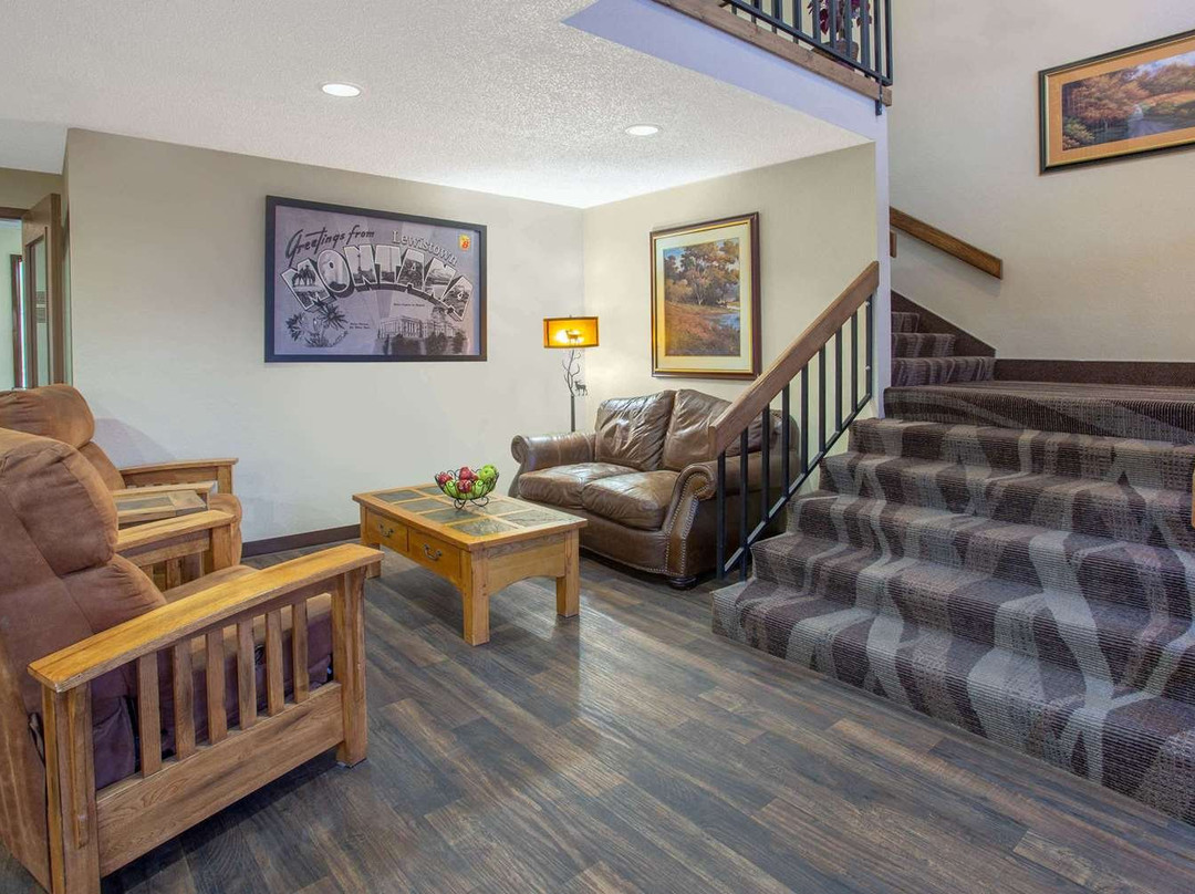 Super 8 by Wyndham Lewistown主图