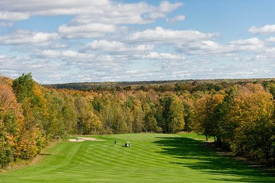 Young's Golf-Recreation-Dining-Iron River必去景点