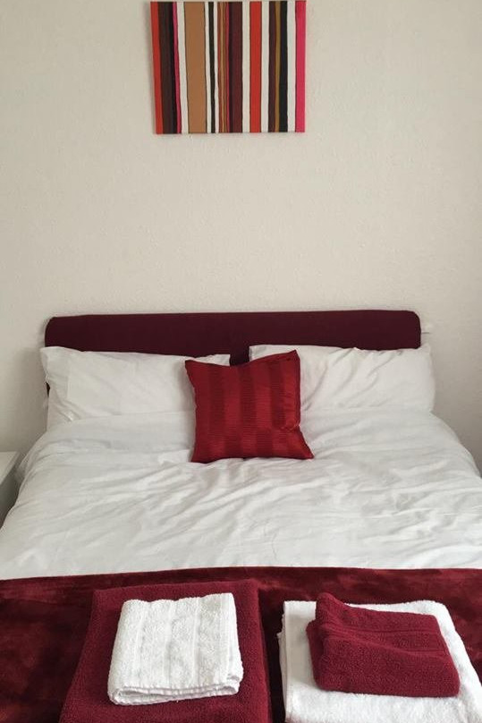 Whiteways Hotel主图