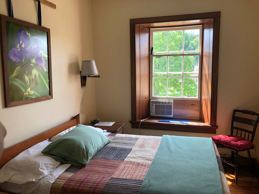 The Walker House主图