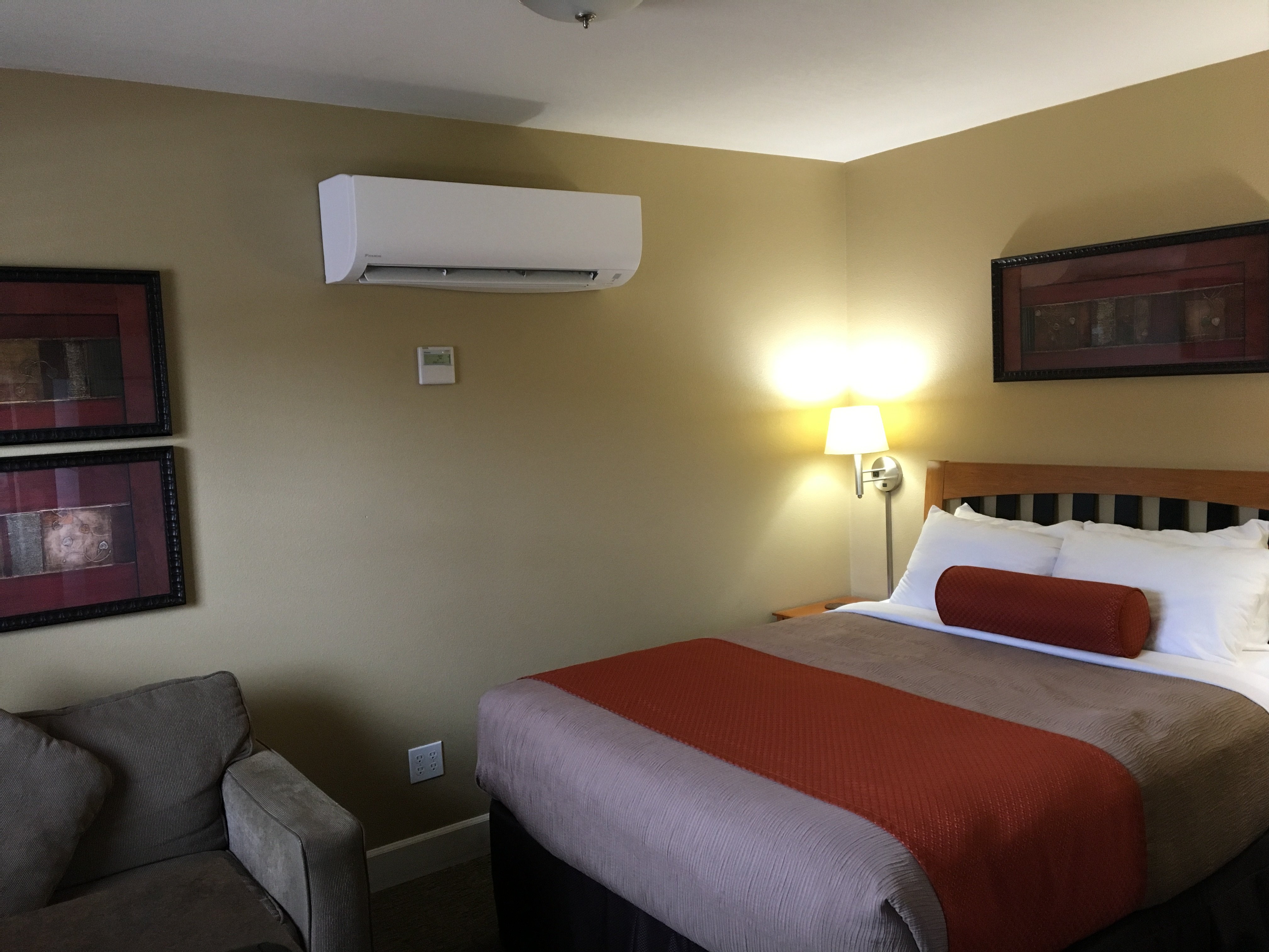 Rufus Hillview Inn-官方