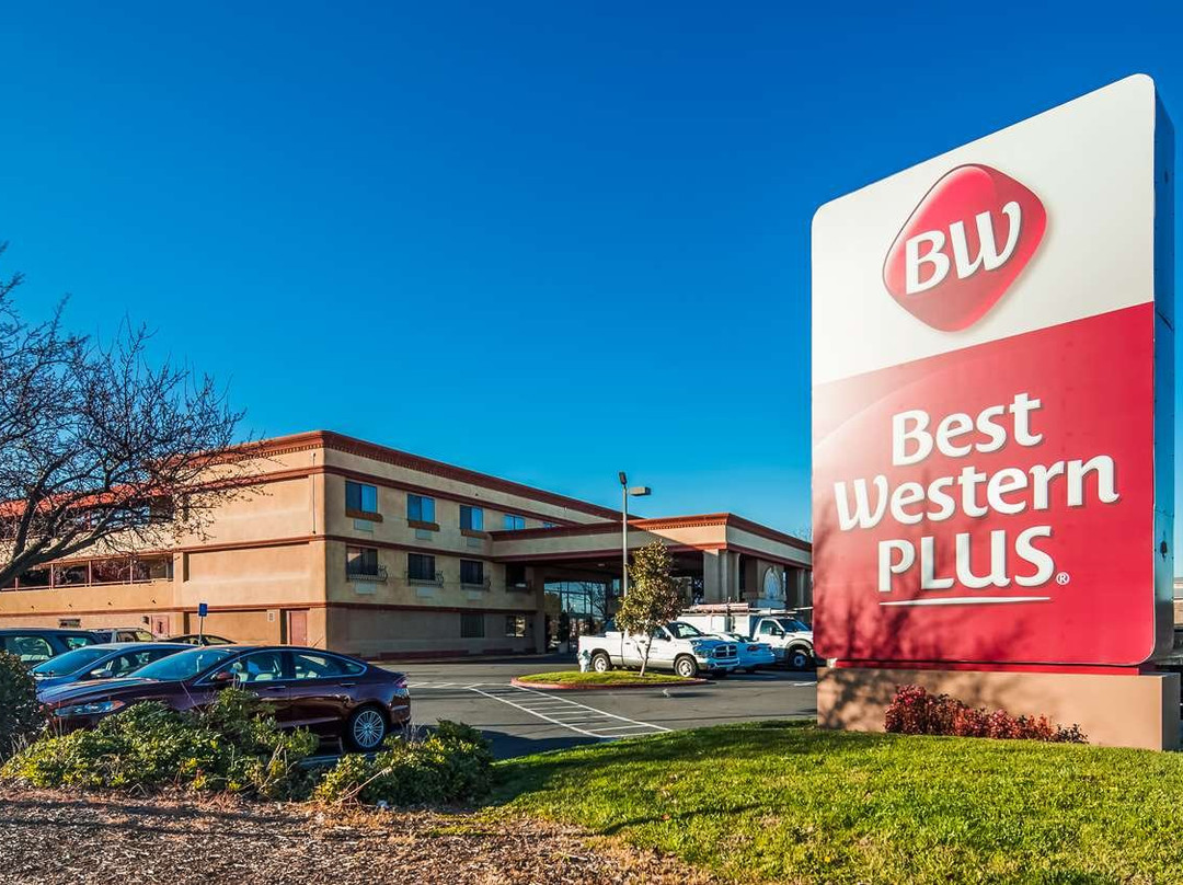 Best Western Plus Orchid Hotel & Suites主图