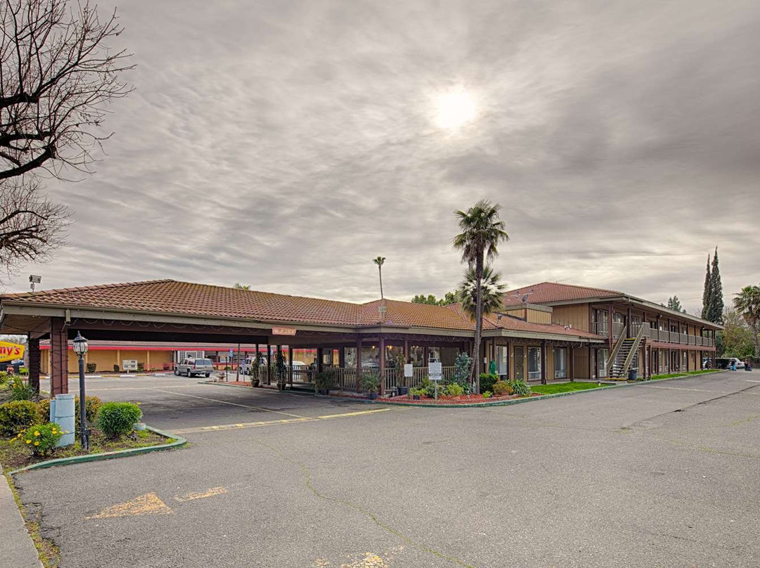Ramada by Wyndham Modesto Yosemite Area主图