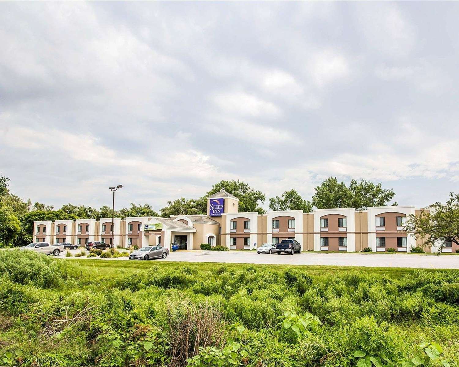 Sleep Inn & Suites Airport-官方