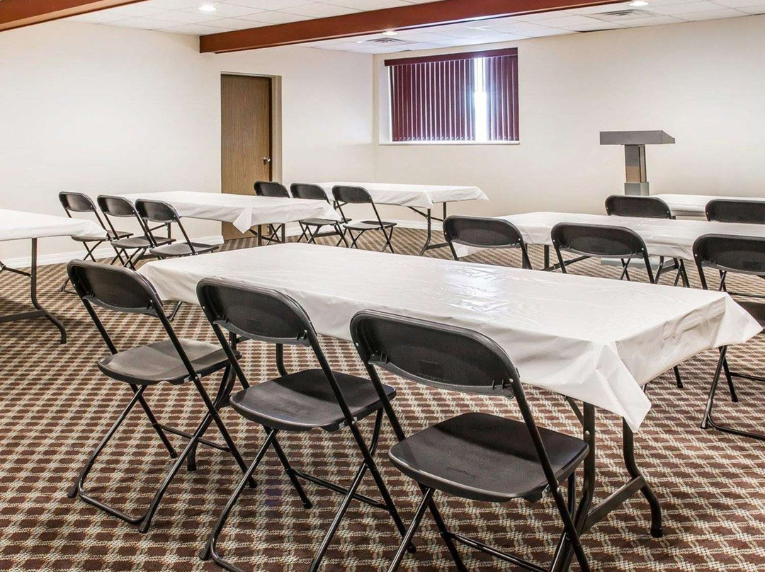 Baymont by Wyndham Bay City主图