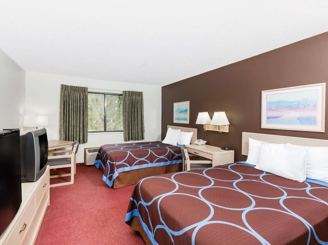 Super 8 by Wyndham Estherville主图