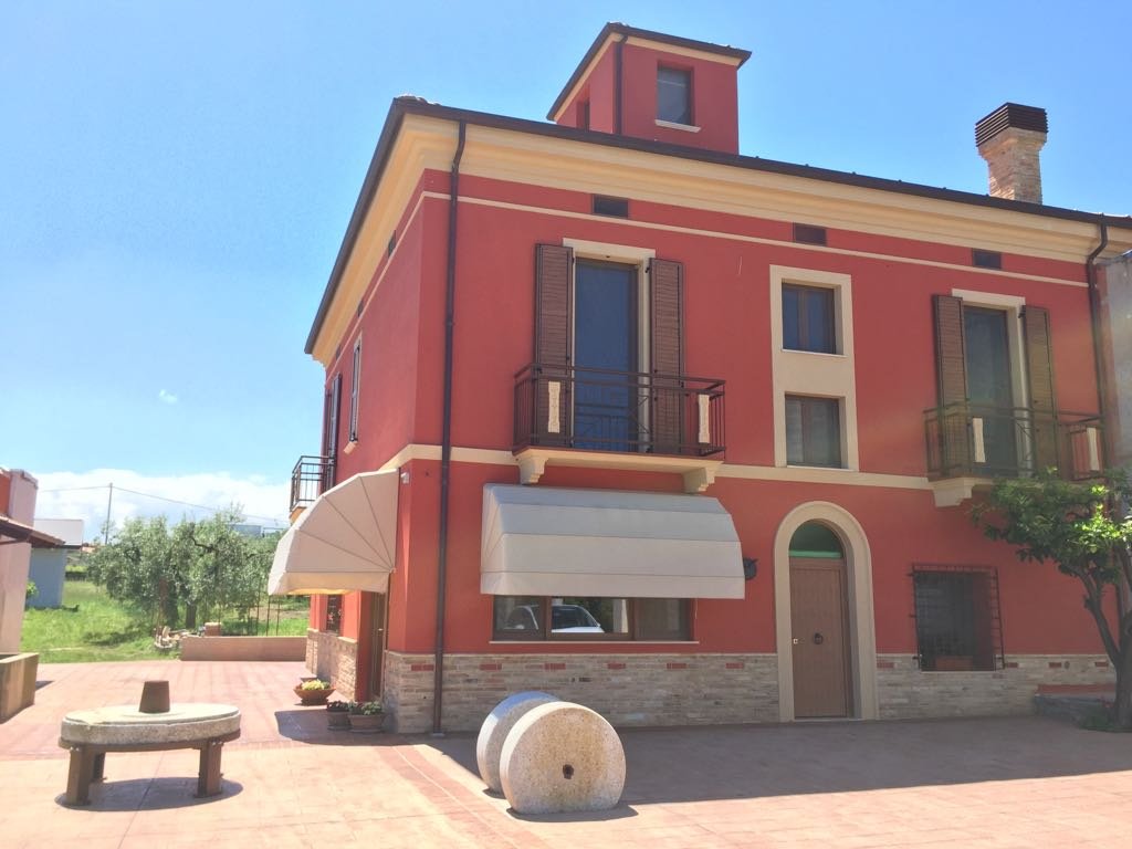 Tenuta Porello-官方