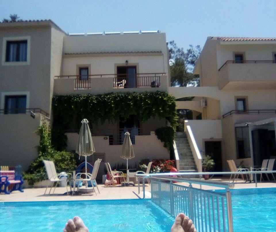 Asterion Apartments主图