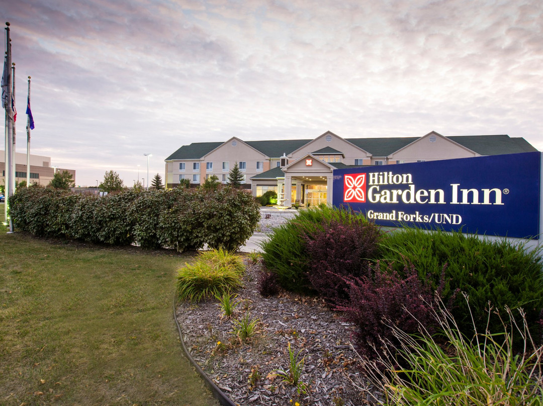 Hilton Garden Inn Grand Forks-UND主图