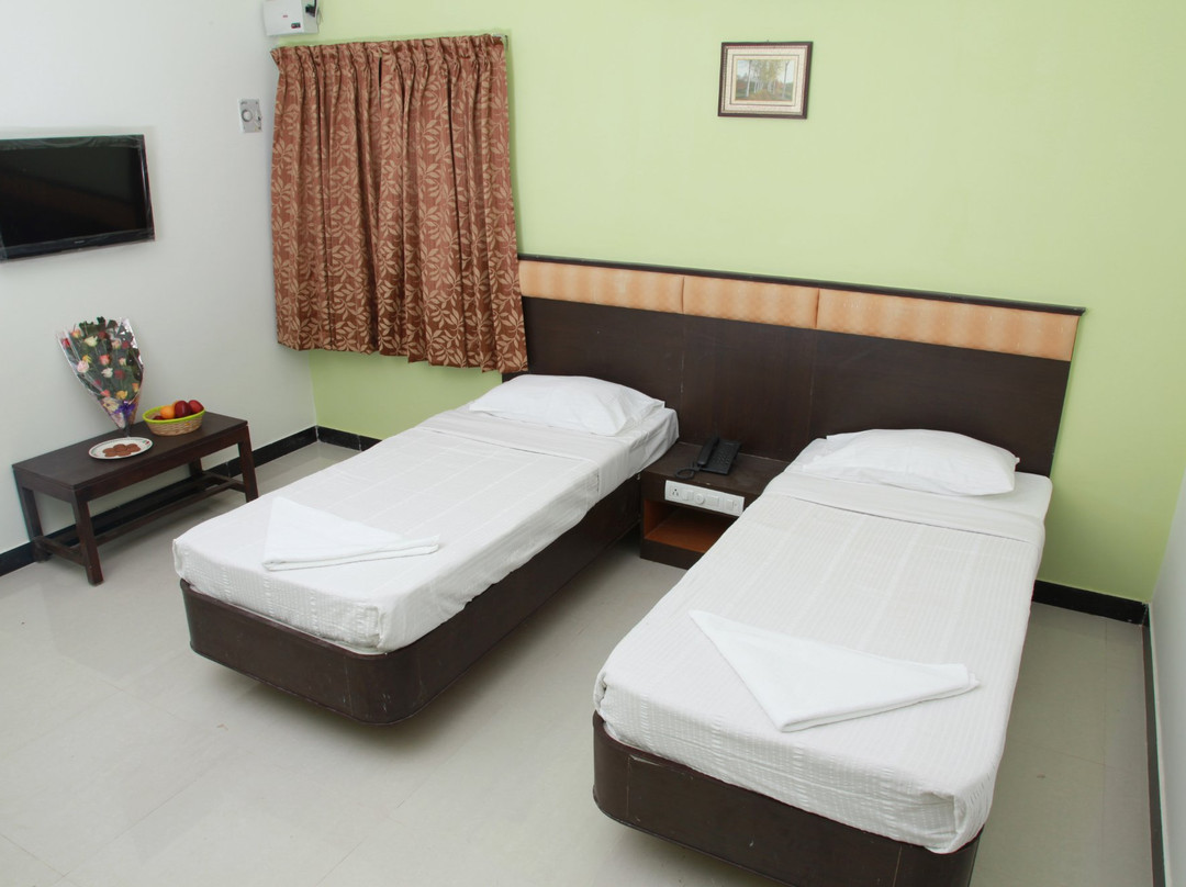Jeyam Residency主图