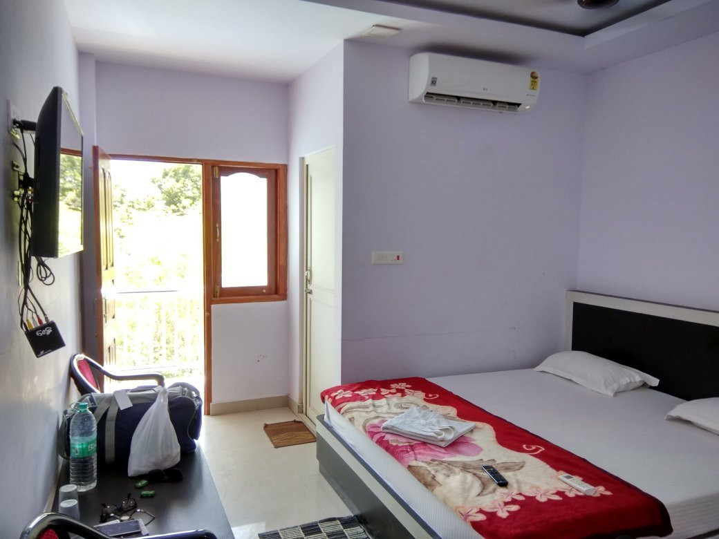 OYO 47562 Amullya Residence