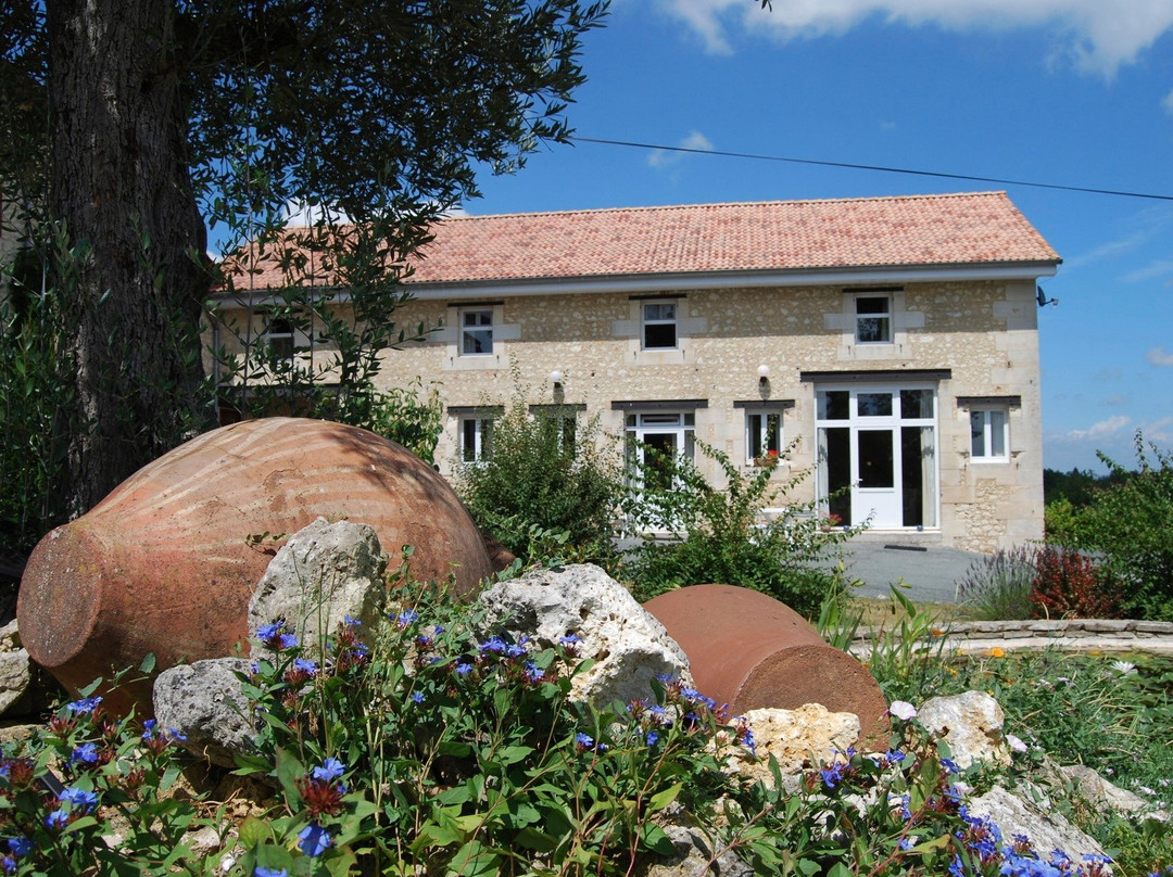 Le Logis Des Quatre Puits主图