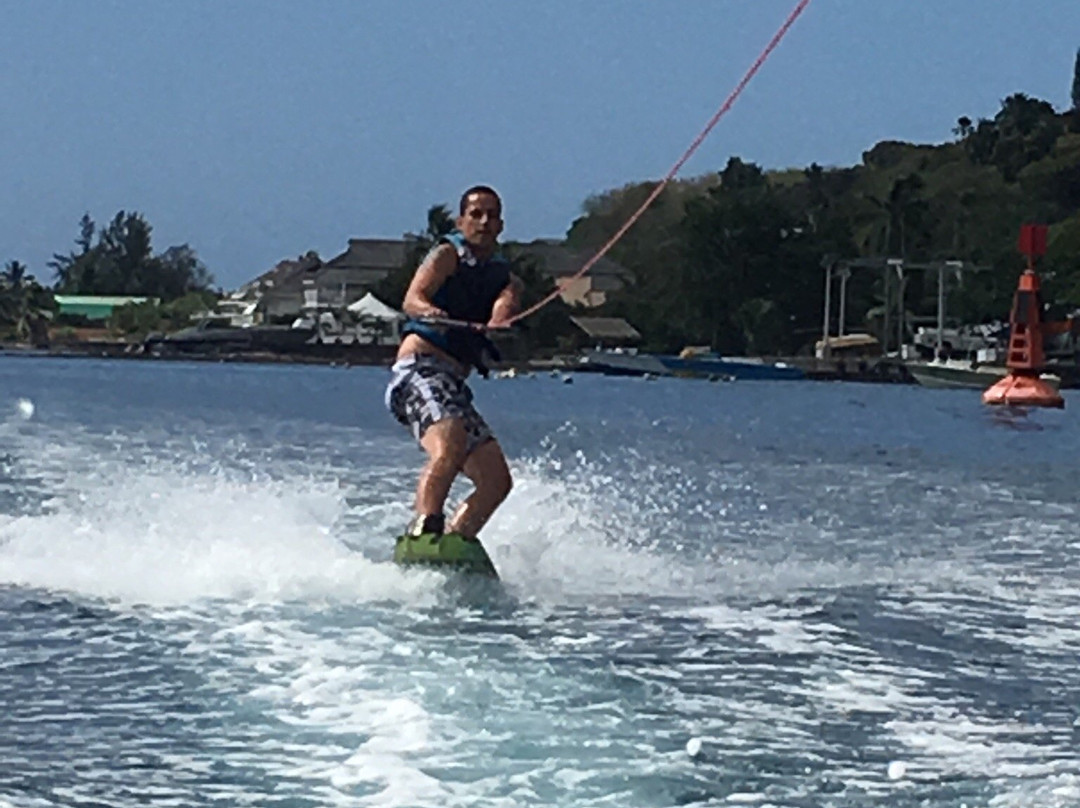 Tahiti Watersports Center景点图片