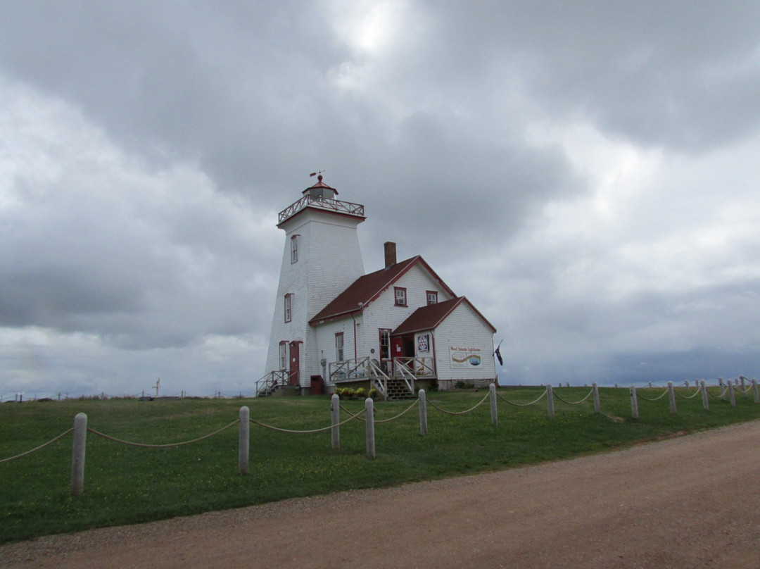 Wood Islands Harbour Lighthouses景点图片