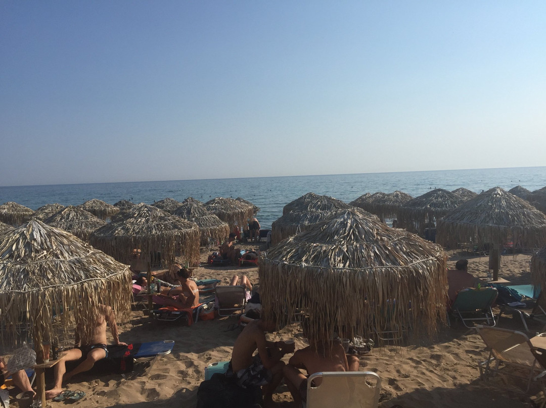 Tahiti Beach Bar-Kalyvia Thorikou必去景点