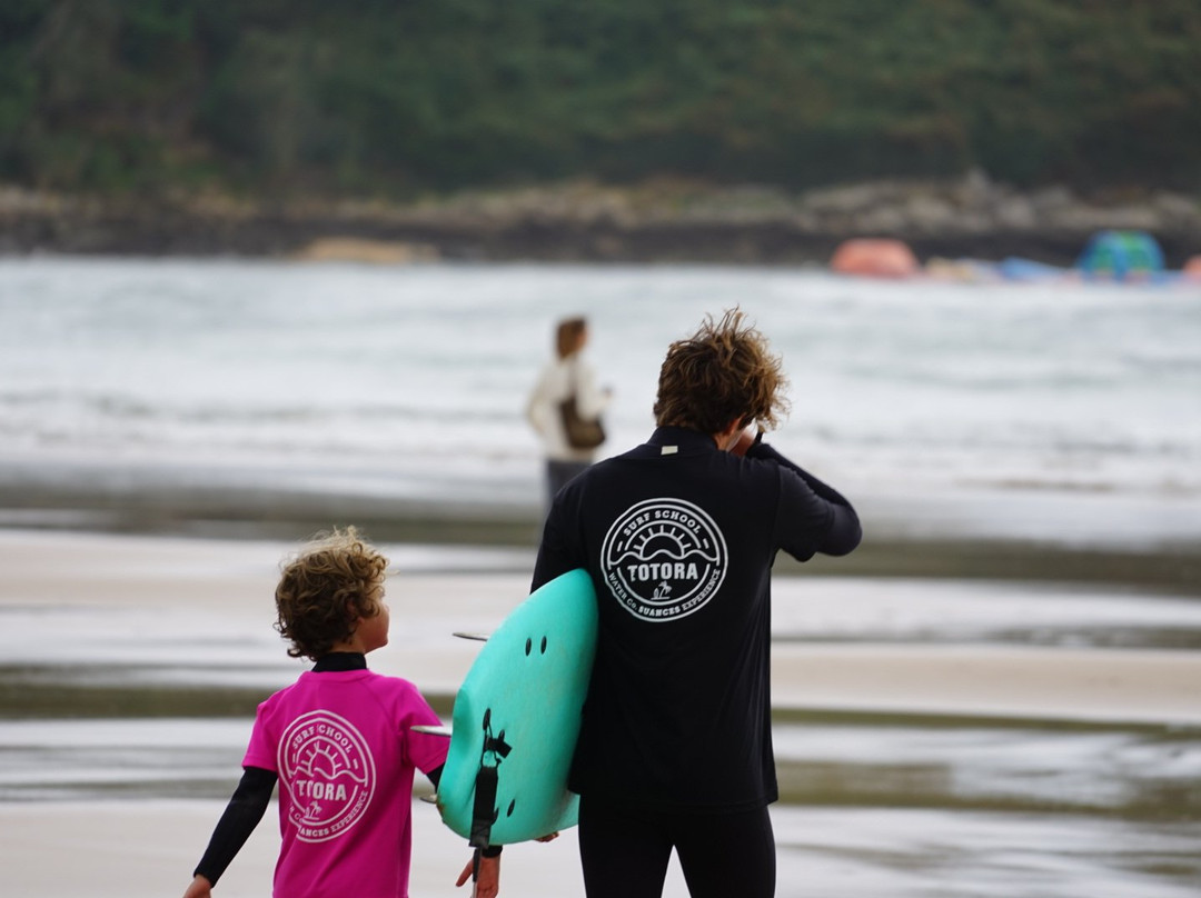 Totora Surf School