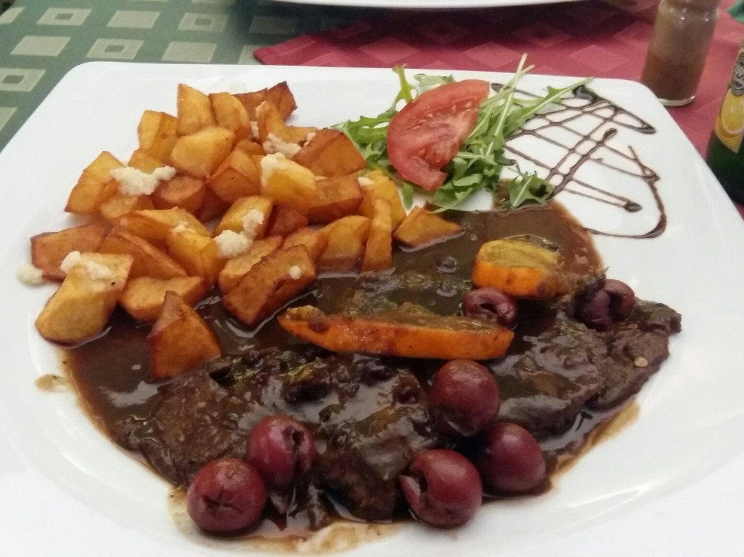 Smrdaky餐馆和美食-Polovnicka restauracia